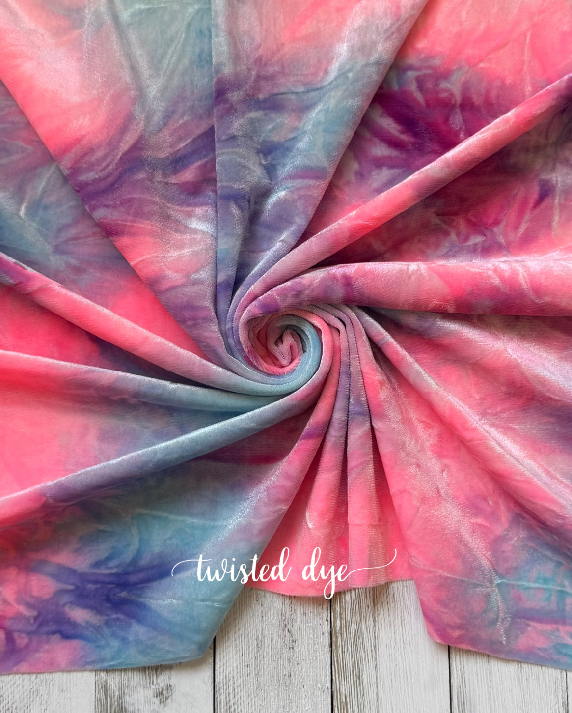 Velvet tie dye