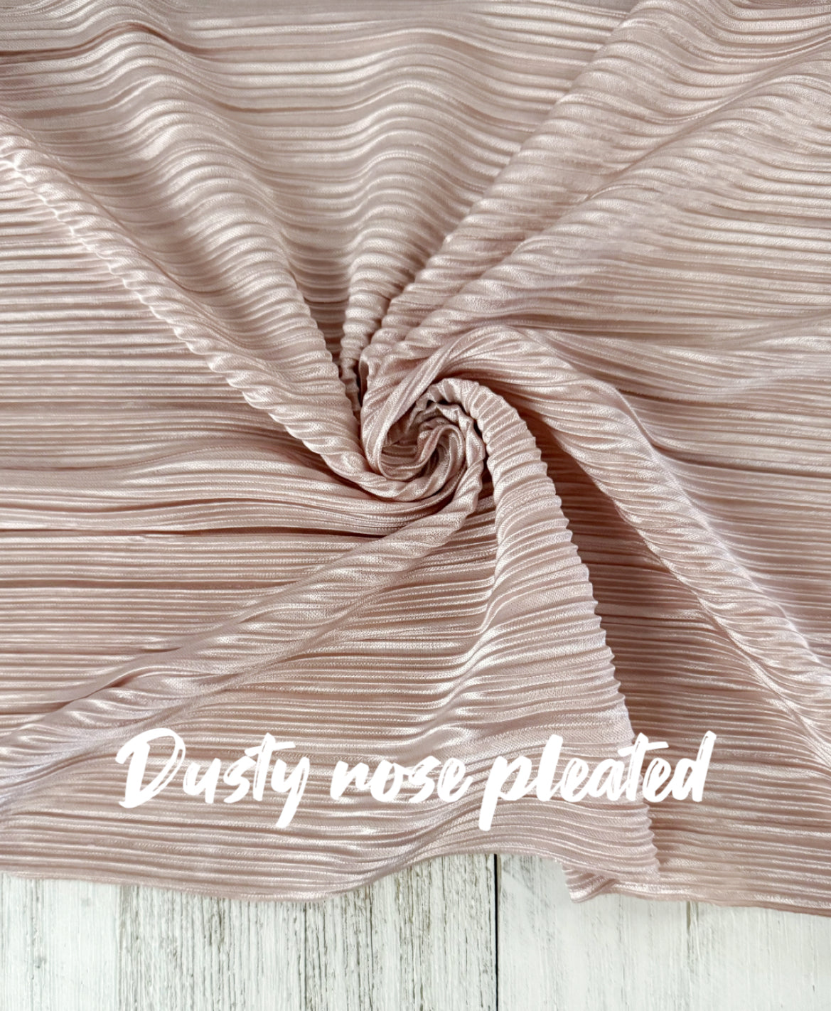 Pleated - stretch fabric